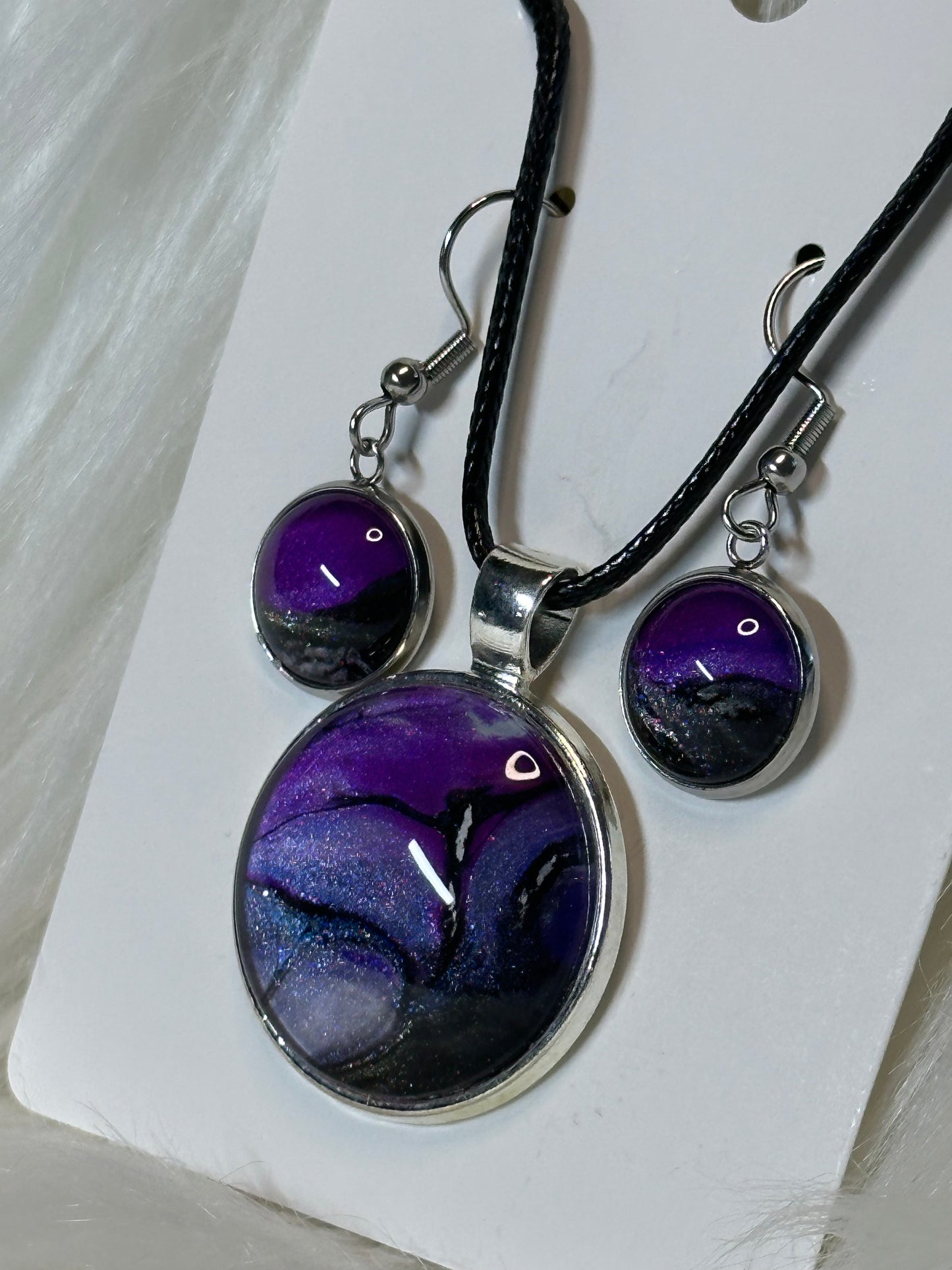 Jewelry - Necklace & Earrings