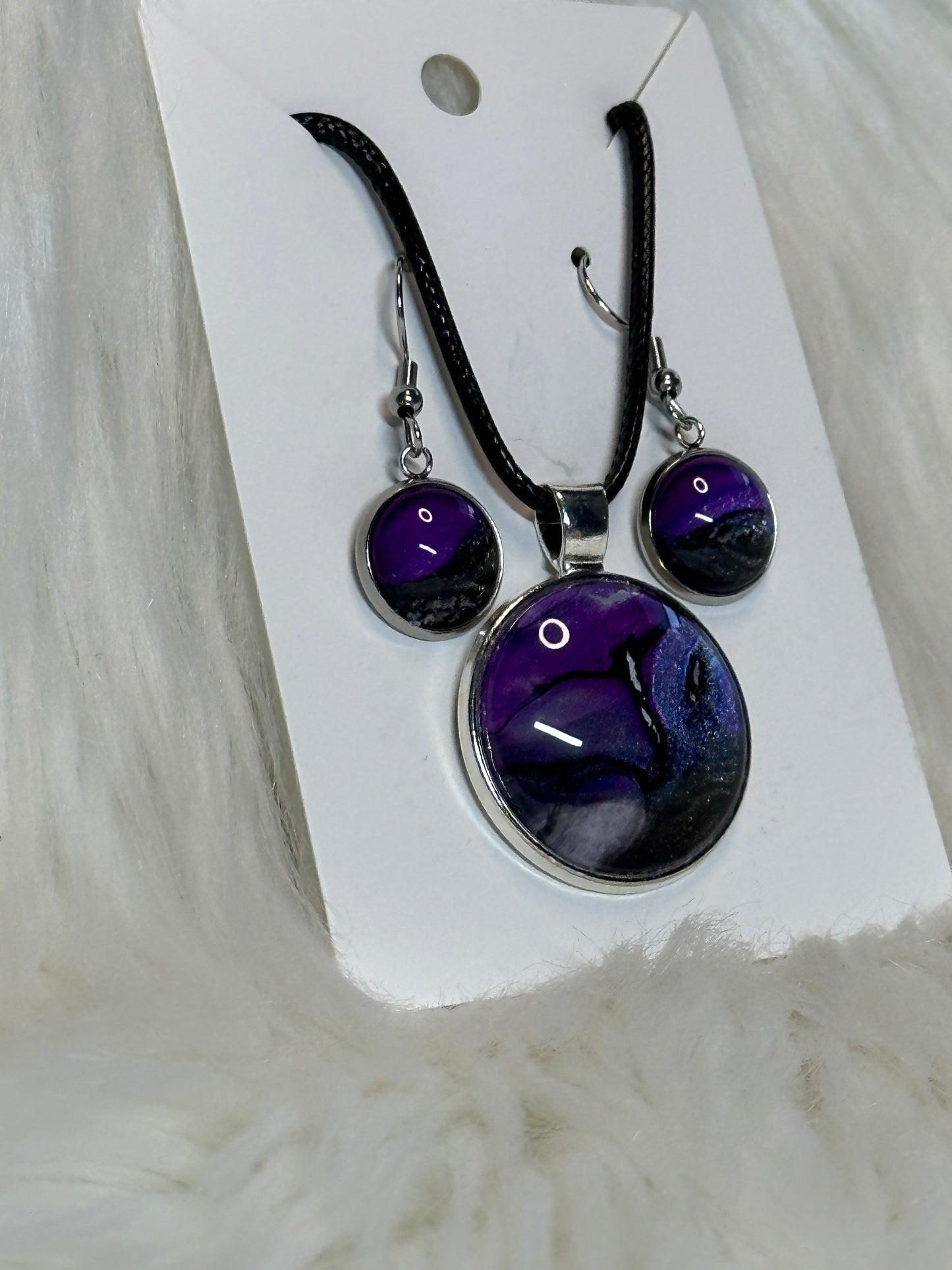 Jewelry - Necklace & Earrings