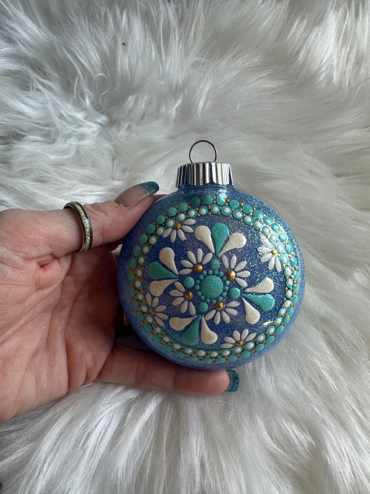 Glitter Christmas Ornament - Disc / Round - Blues with Daisies